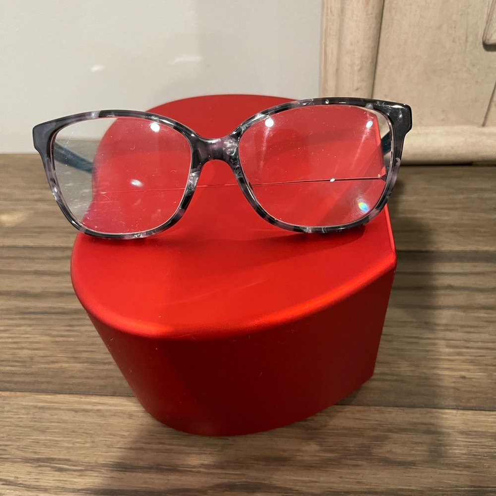 Trendy Tortoiseshell Glasses